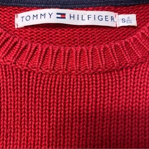 100% Cotton Tommy Hilfiger Red Crew Neck Sweater EUC SMALL Normcore Casual